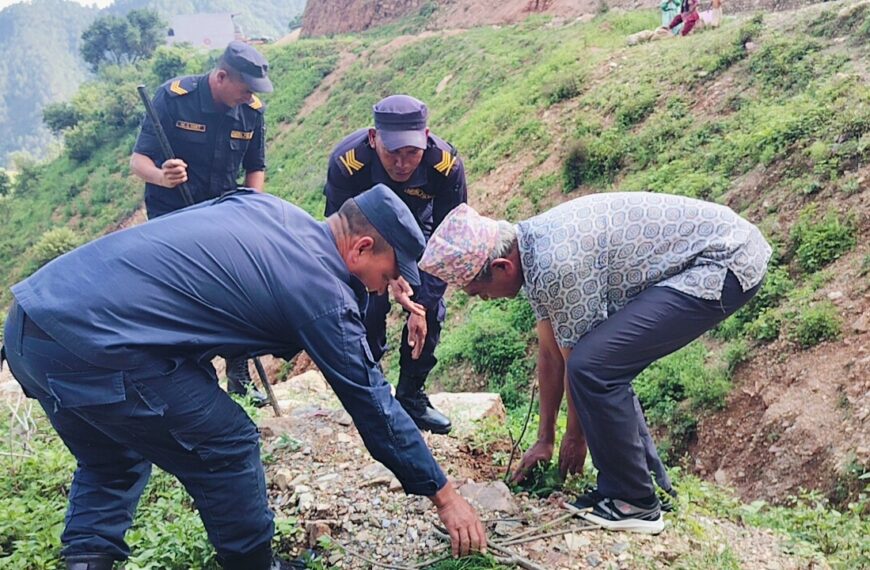 बैतडीमा सुन्दर स्वराड अभियान सञ्चालन, सरसफाई र बोट विरुवा रोपिँदै