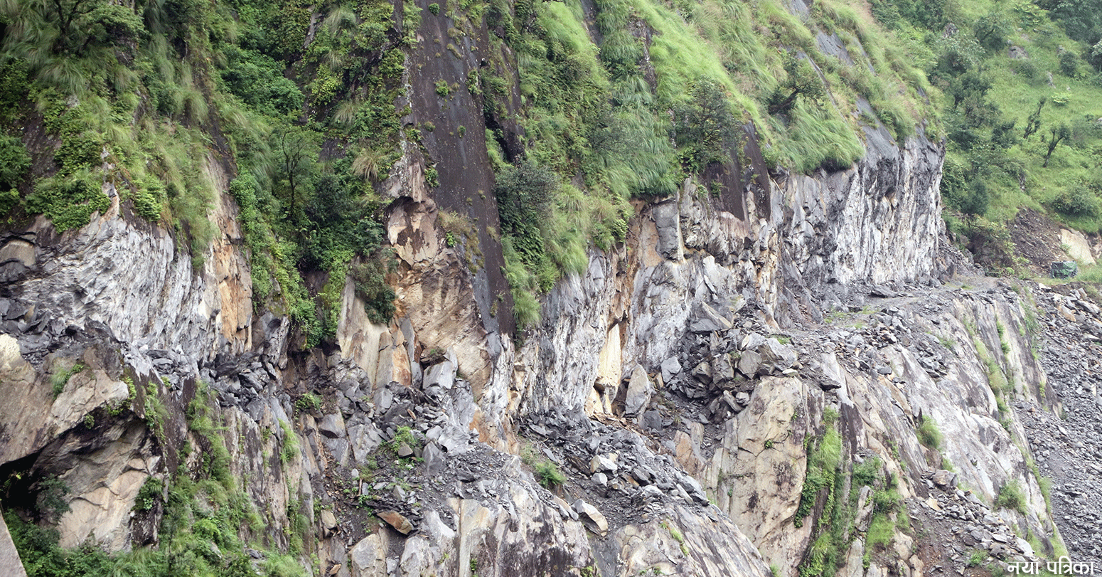 दार्चुलामा ढुंगा लागेर एक मजदुरको मृत्यु