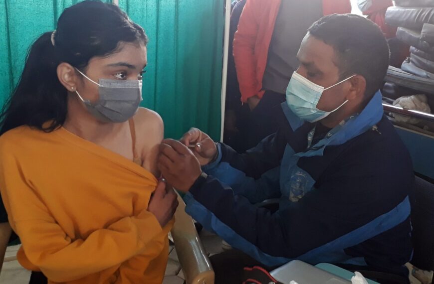 बैतडीमा कोरोना विरुद्धको खोप लगाइने, कुन पालिकामा कहिले ?