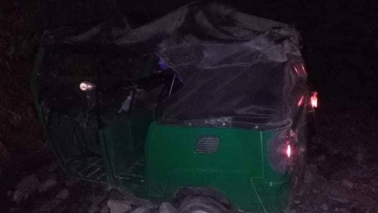 बैतडीमा गर्भवती बोकेको अटो दुर्घटना