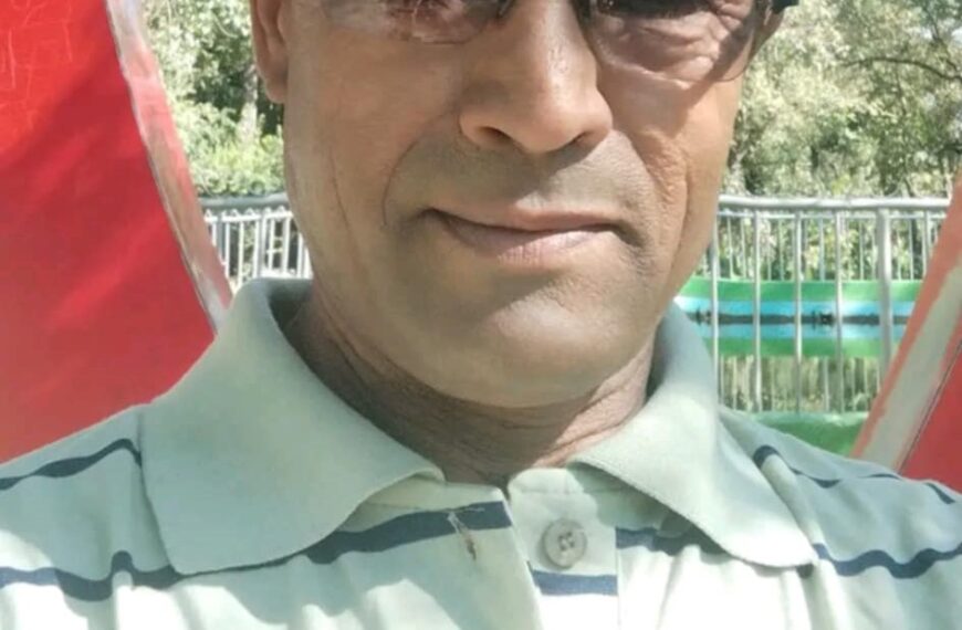 शिक्षक तिवारीको विद्यार्थीहरुलाई आजीवन पुरस्कार घोषणा