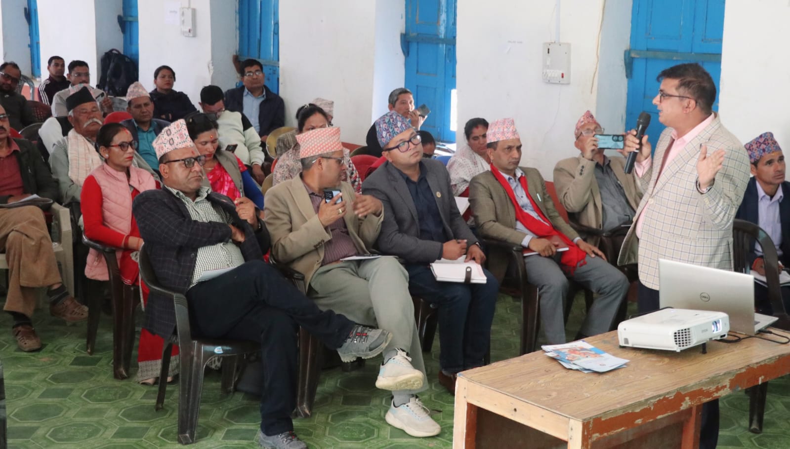 भूमी समस्या समाधान गर्न पालिकाहरूसंग अन्तरक्रिया