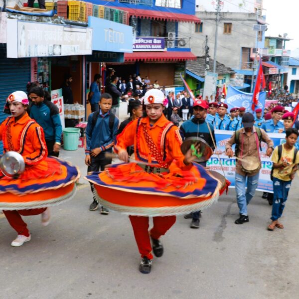 स्थानीय झाँकी सहित बैतडीमा गणतन्त्र दिवसको उल्लास (फोटो फिचर)