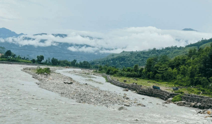 बाजुरामा नदीले बगाउँदा एक जनाको मृत्यु