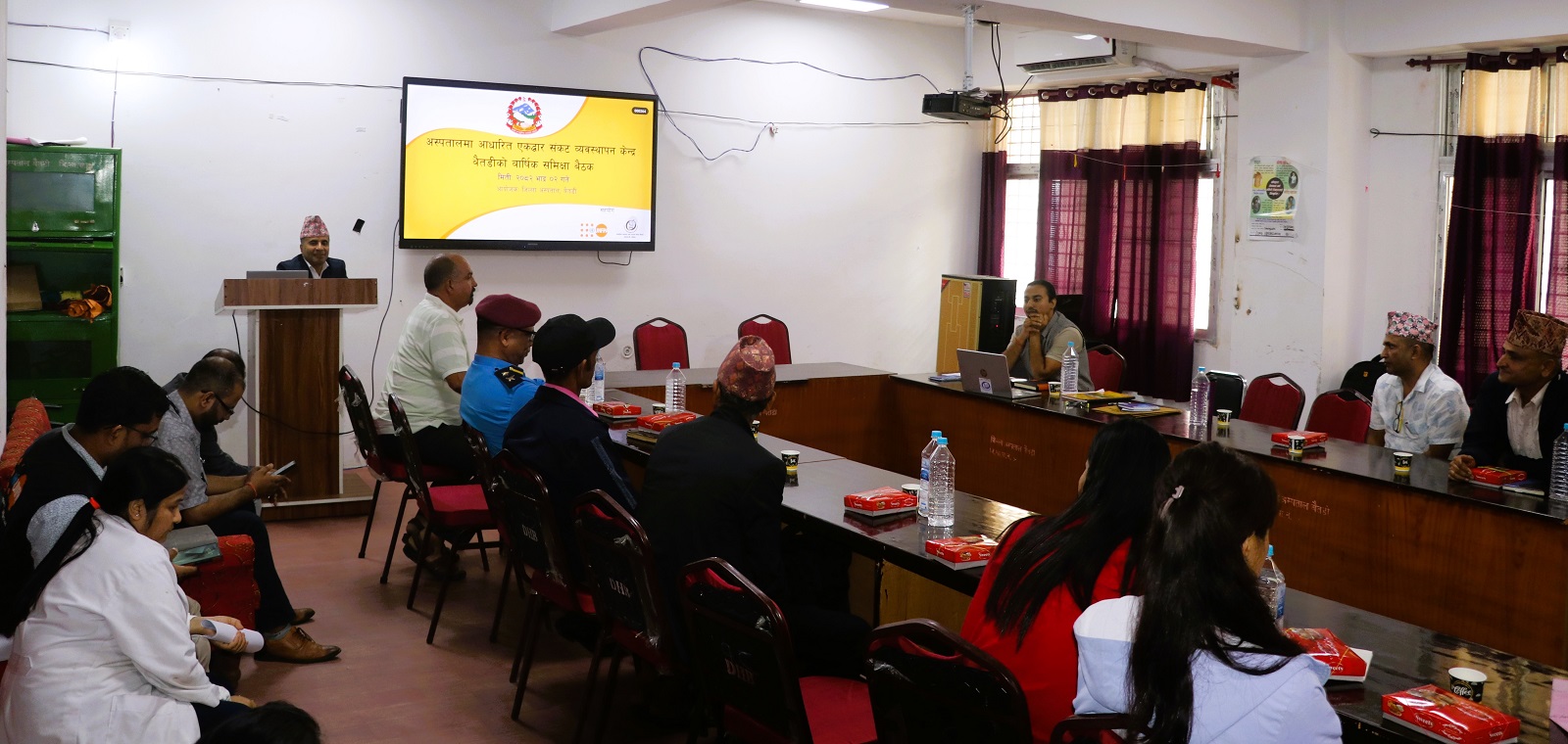 बैतडी ओसीएमसीबाट एक वर्षमा दुई सय ४२ जनाले लिए सेवा