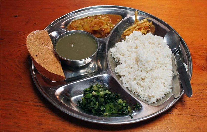 बुहारीले विष मिसाएर खाना दिएपछि सासूको मृत्यु, ससुरा गम्भीर