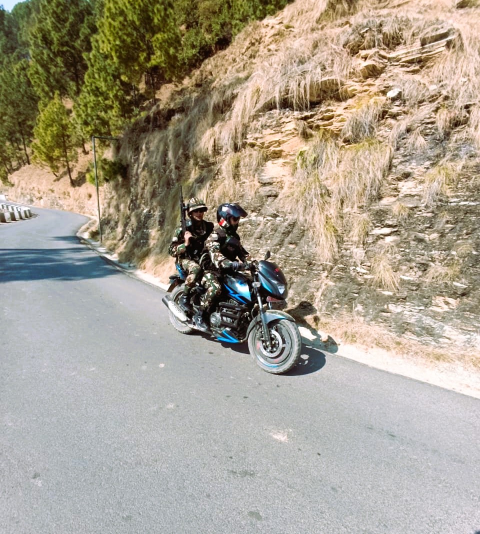 निर्वाचन सुरक्षाका लागि नेपाली सेनाको मोटरसाइकल गस्ती