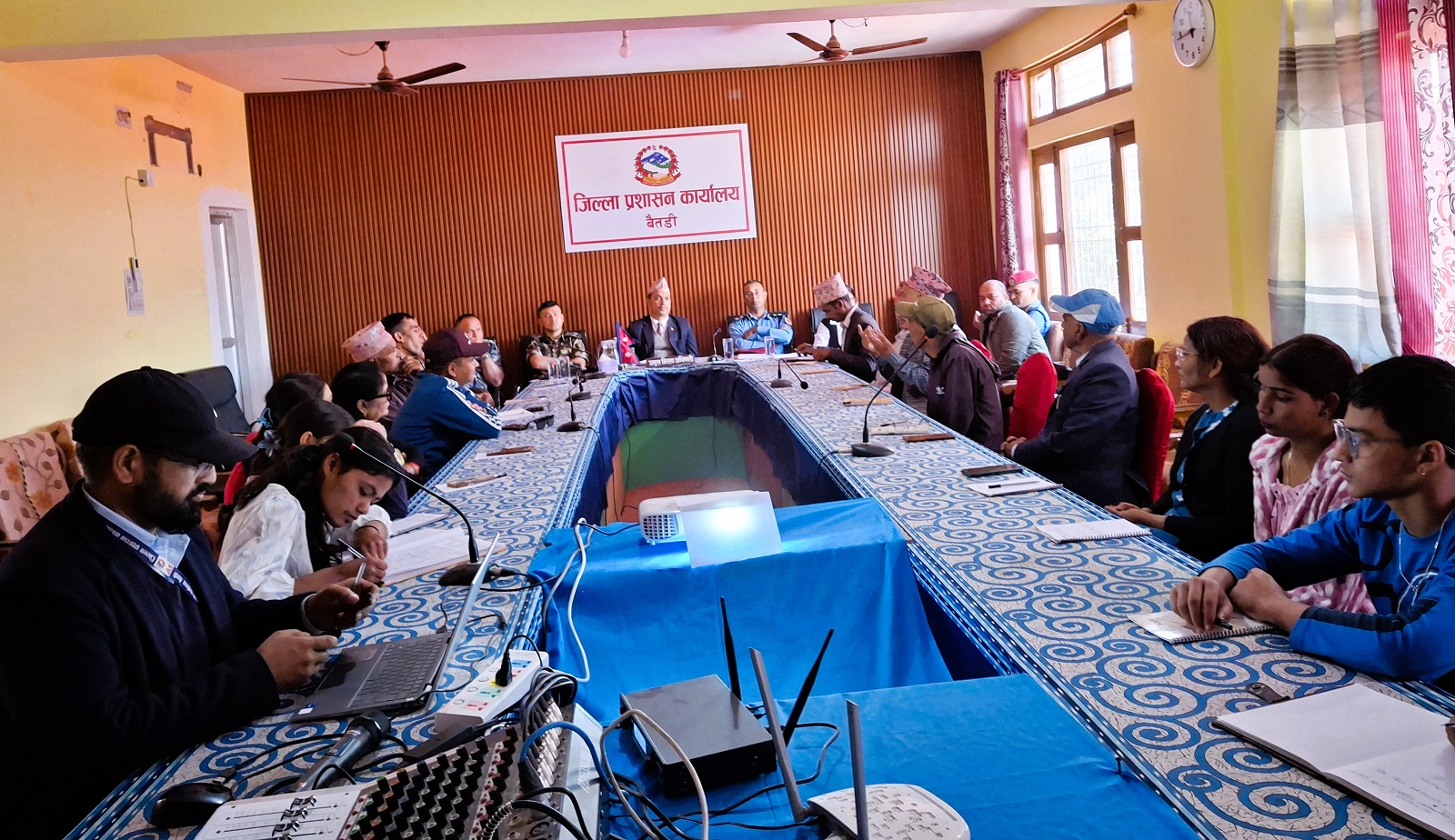 धार्मिक अगुवा, राजनीतिक दल र सरोकारवालाहरुसंग बाल विवाहका कुरा