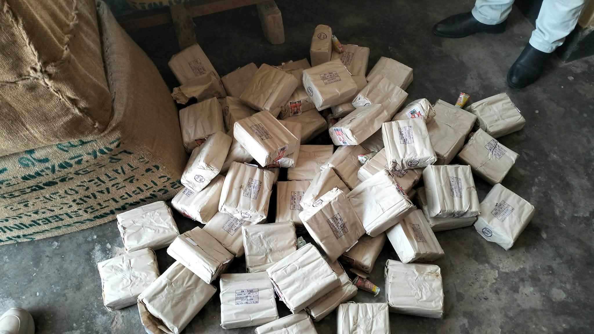 भारतबाट भन्सार छलि ल्याएको ३ सय ६० बण्डल अवैध बिँडि बरामद