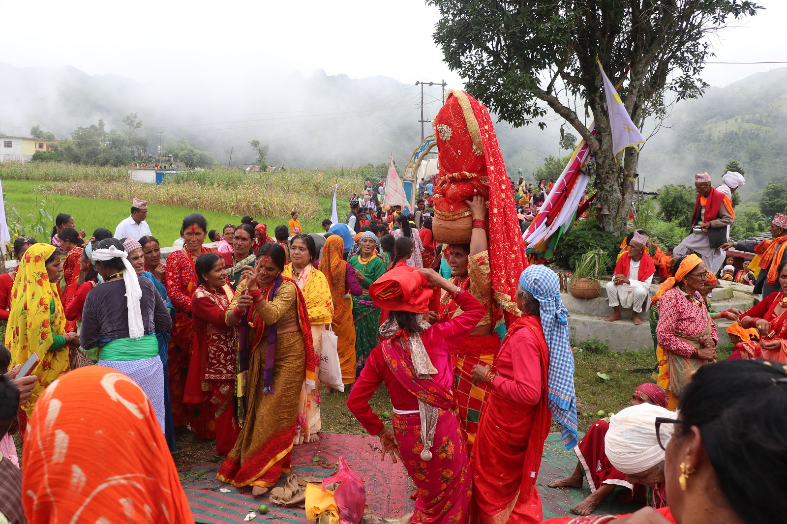 गौरा पर्वको मुख्य दिन आज दुर्गाष्टमी (अठेवाली) धुमधाम संग मनाइदै