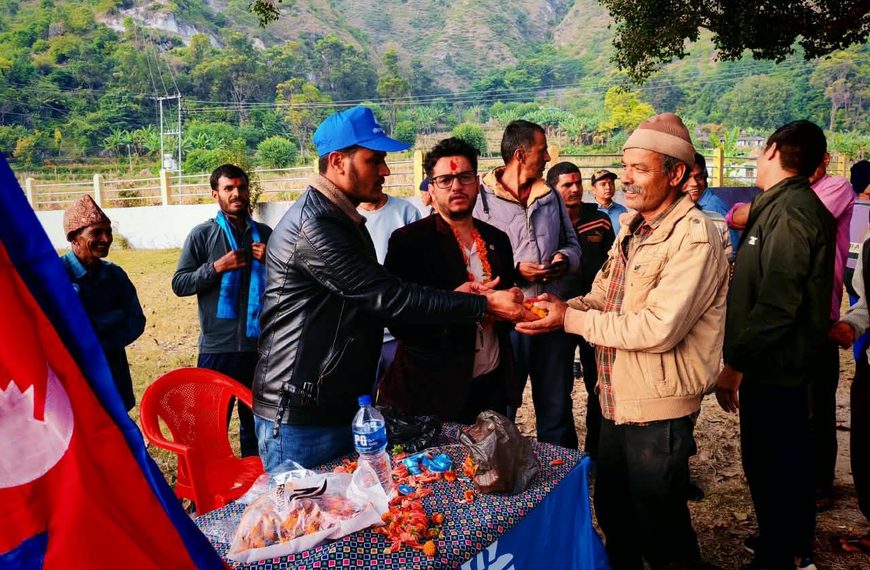 बैतडीमा रास्वपा प्रवेश गर्नेको लहर